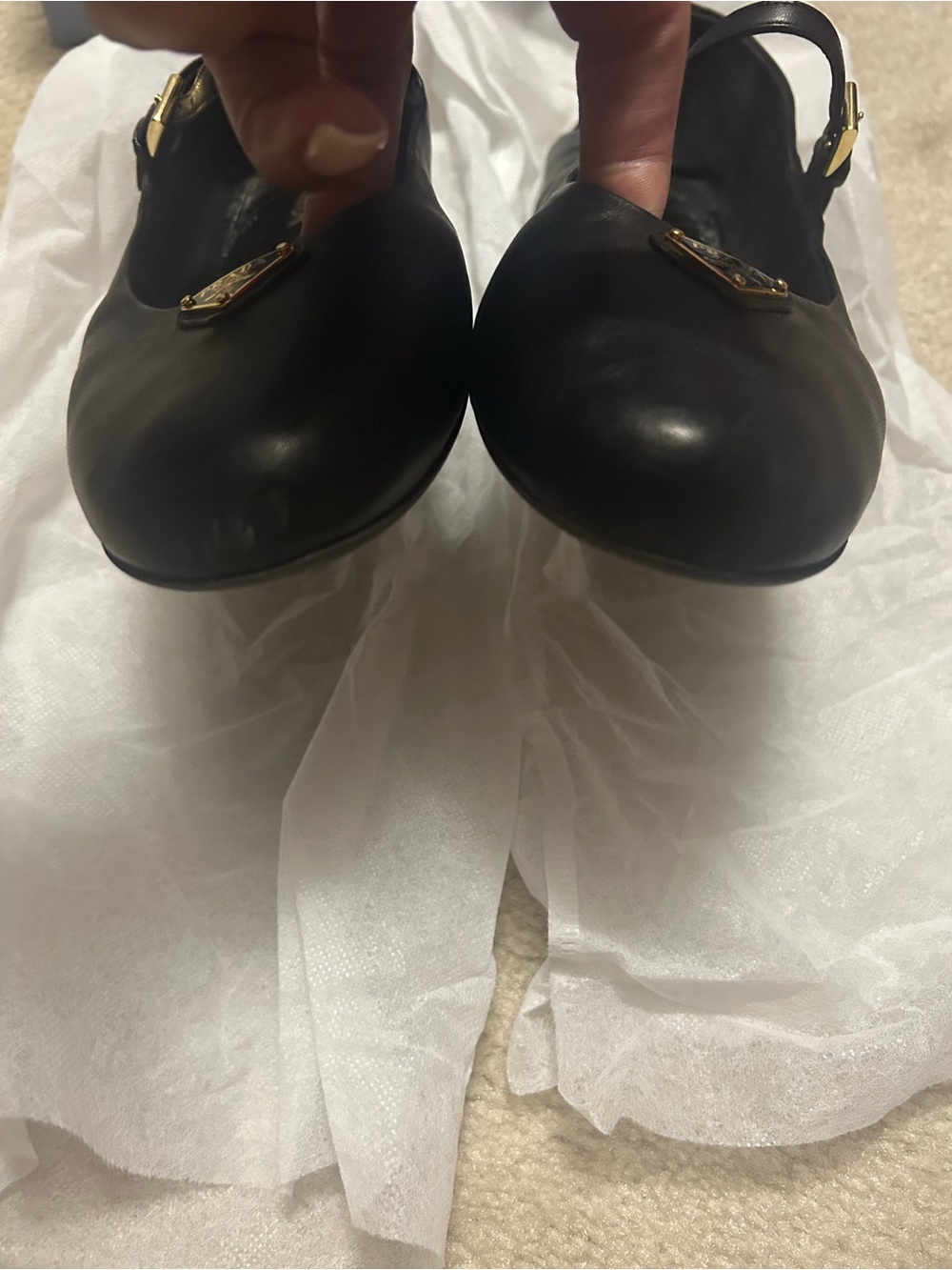AUTHENTIC PRADA black leather Mary Jane flats. - Picture 12 of 16